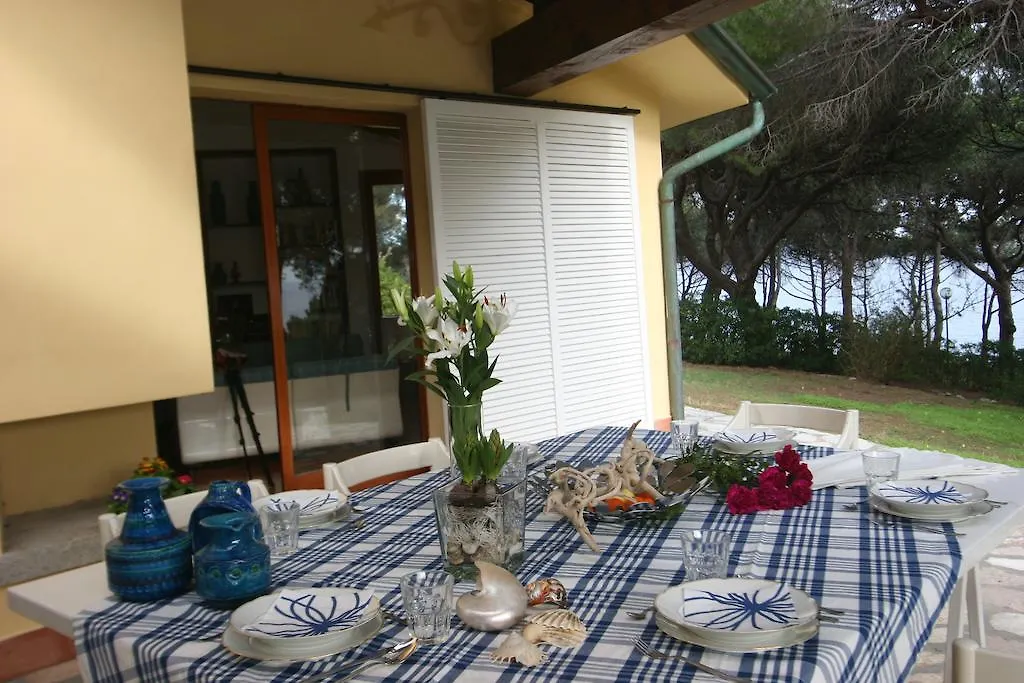 Villa Quadro Rio Marina Italy
